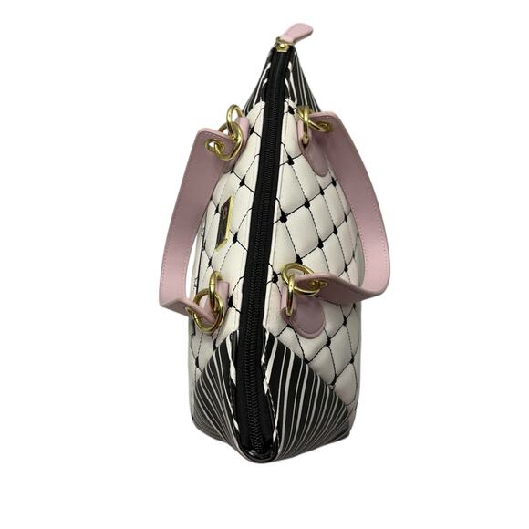BETSEY JOHNSON LUV BETSEY - Quilted Heart Satchel Bag Blk/Wht/Pnk gold hardware - Picture 9 of 16